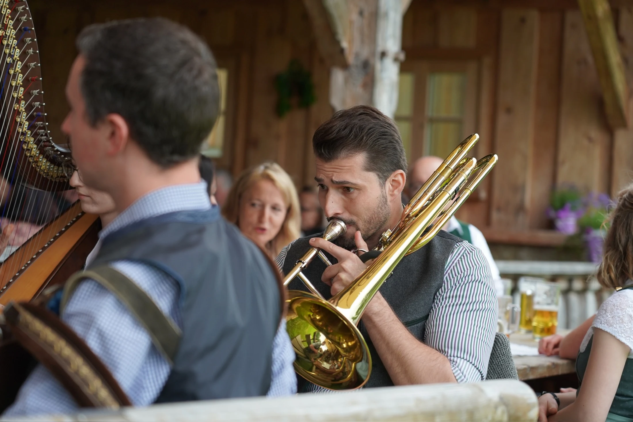 Andreas Kapellner spielt Bassposaune im Ensemble